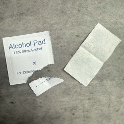 2 stuks alcohol ontvettingsdoekje 2 stuks alcohol ontvettingsdoekje