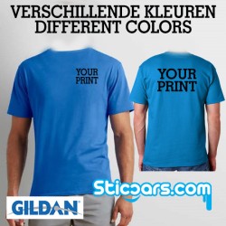 T-shirt met opdruk  voor en achter van sticker uit ons assortiment T-shirt met opdruk  voor en achter van sticker uit ons assortiment