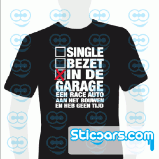 3487 Single Bezet in de garage op Zwart T-shirt